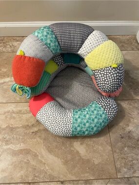 Infantino Multi-Color Patchwork Baby Support Seat - Gray, Teal, Yellow, Coral